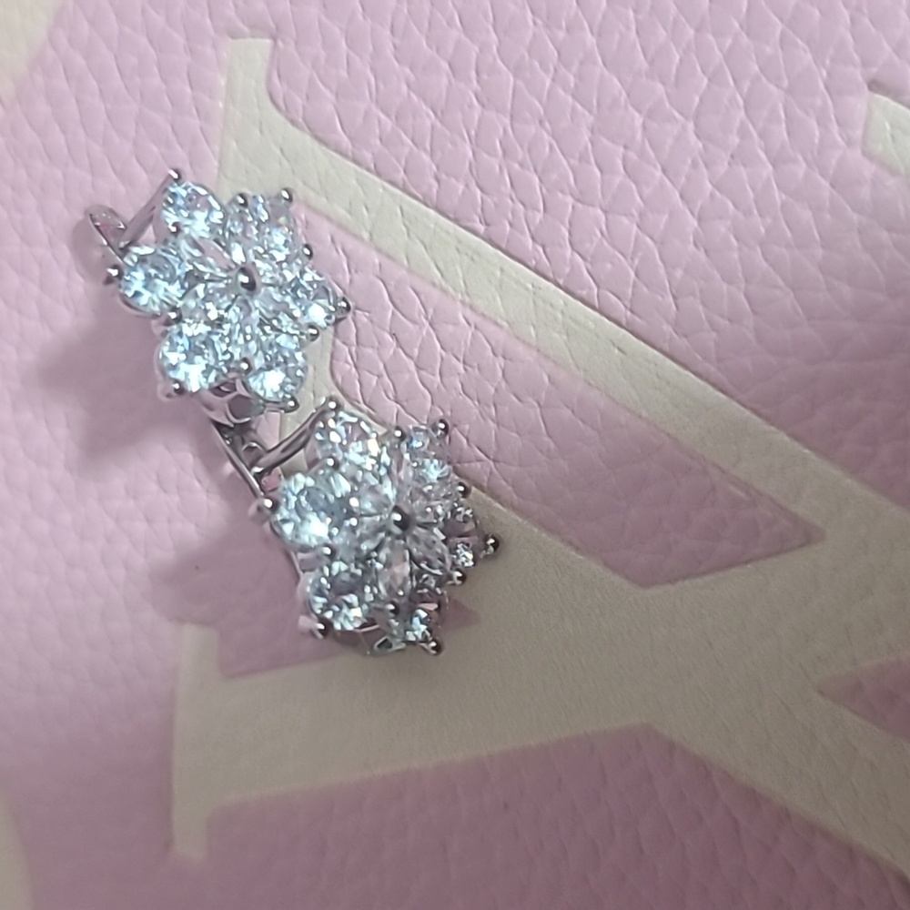 New SILVER  DIAMOND HUGGIE EARRINGS